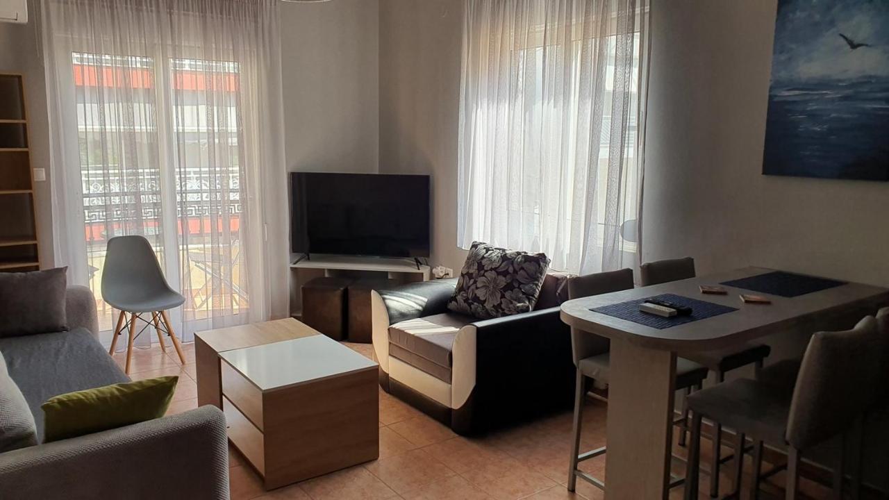Theos Apartment Alexandroúpoli Eksteriør bilde